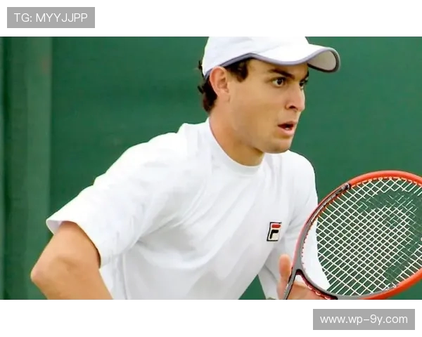 从足球辣妹到时尚风潮探秘她自创衣服品牌的魅力与成长之路